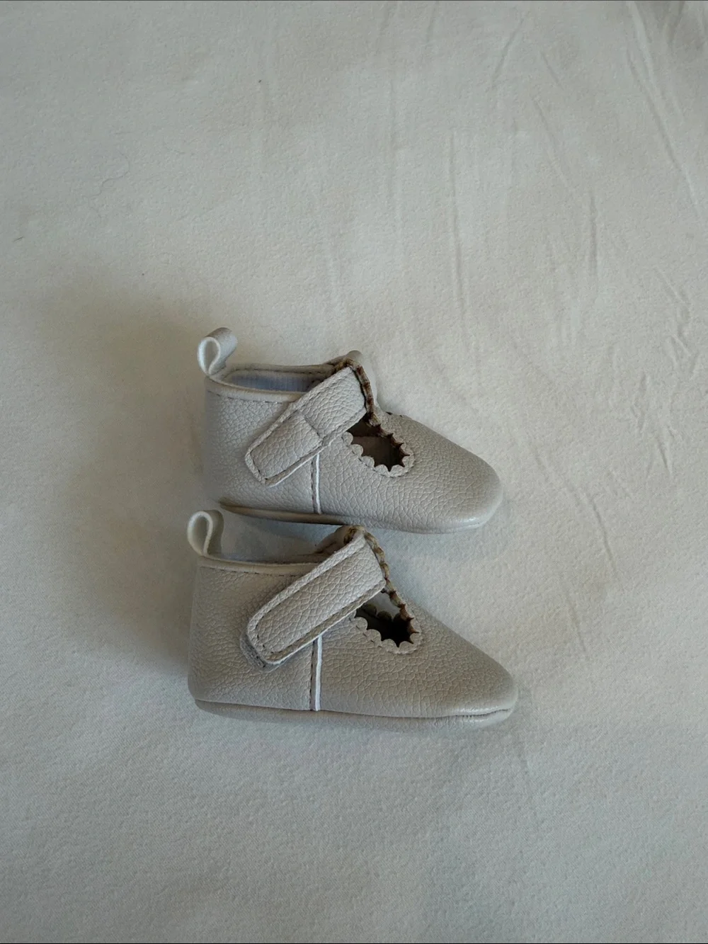 Baby Classic White Baby Mary Janes - Soft Leather Kids Shoes Size 2